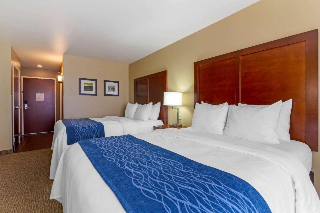 Comfort Inn & Suites Mandan - Bismarck Exterior foto