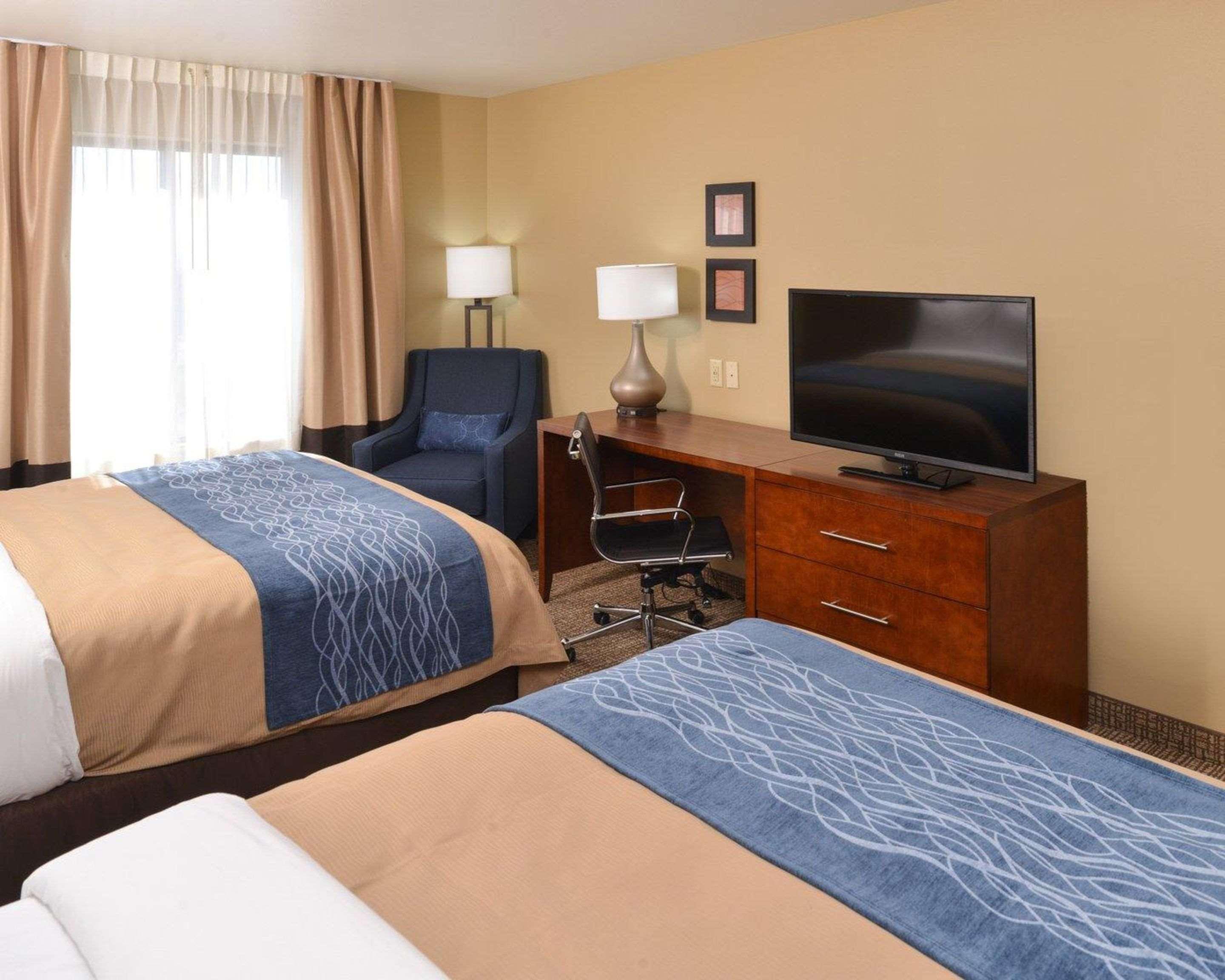 Comfort Inn & Suites Mandan - Bismarck Exterior foto