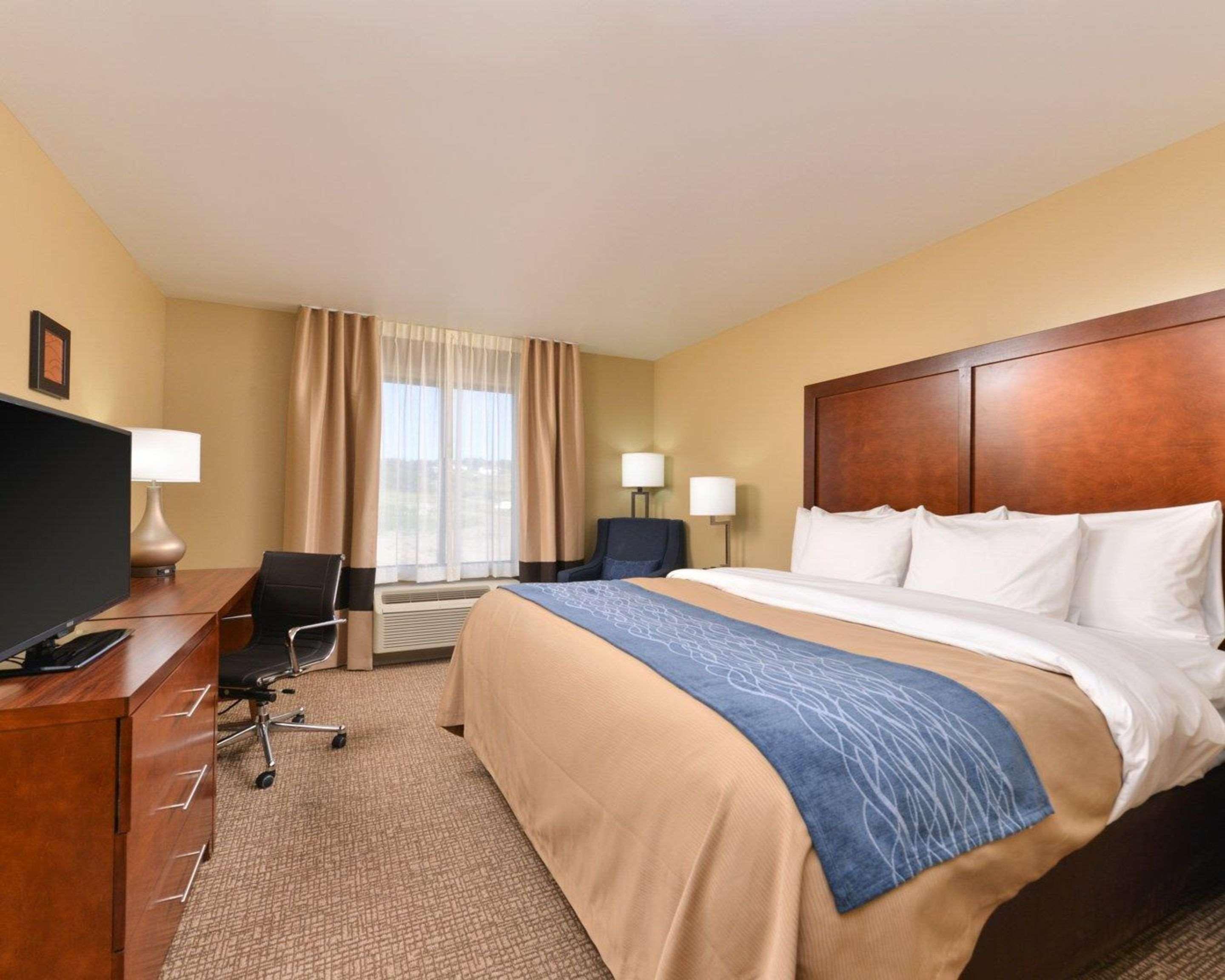 Comfort Inn & Suites Mandan - Bismarck Exterior foto