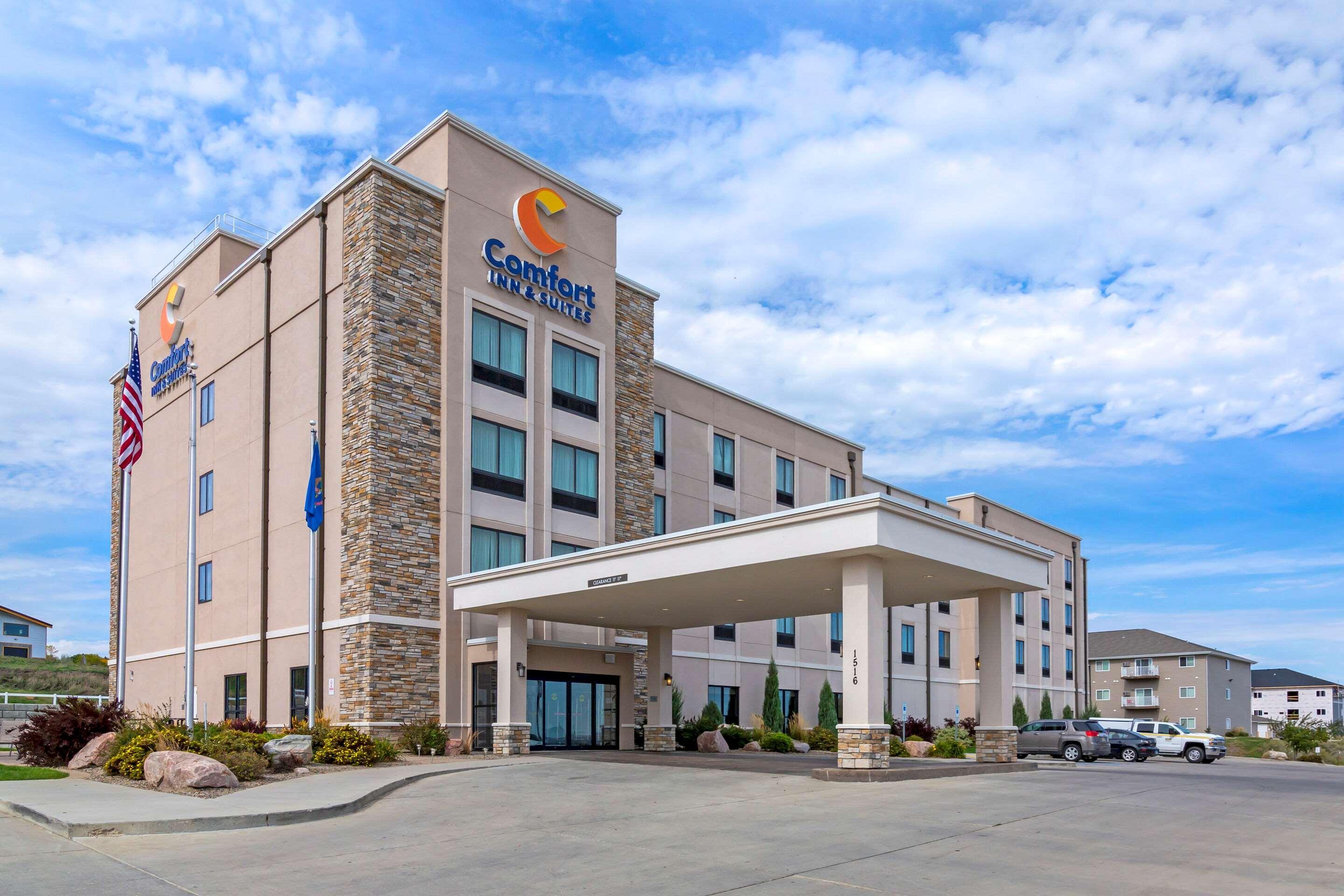 Comfort Inn & Suites Mandan - Bismarck Exterior foto
